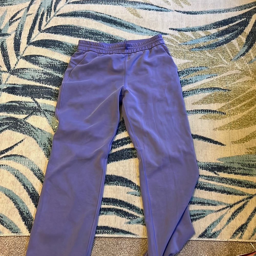 Lululemon Sweats, Size 10. Never worn, but original tag is taken off